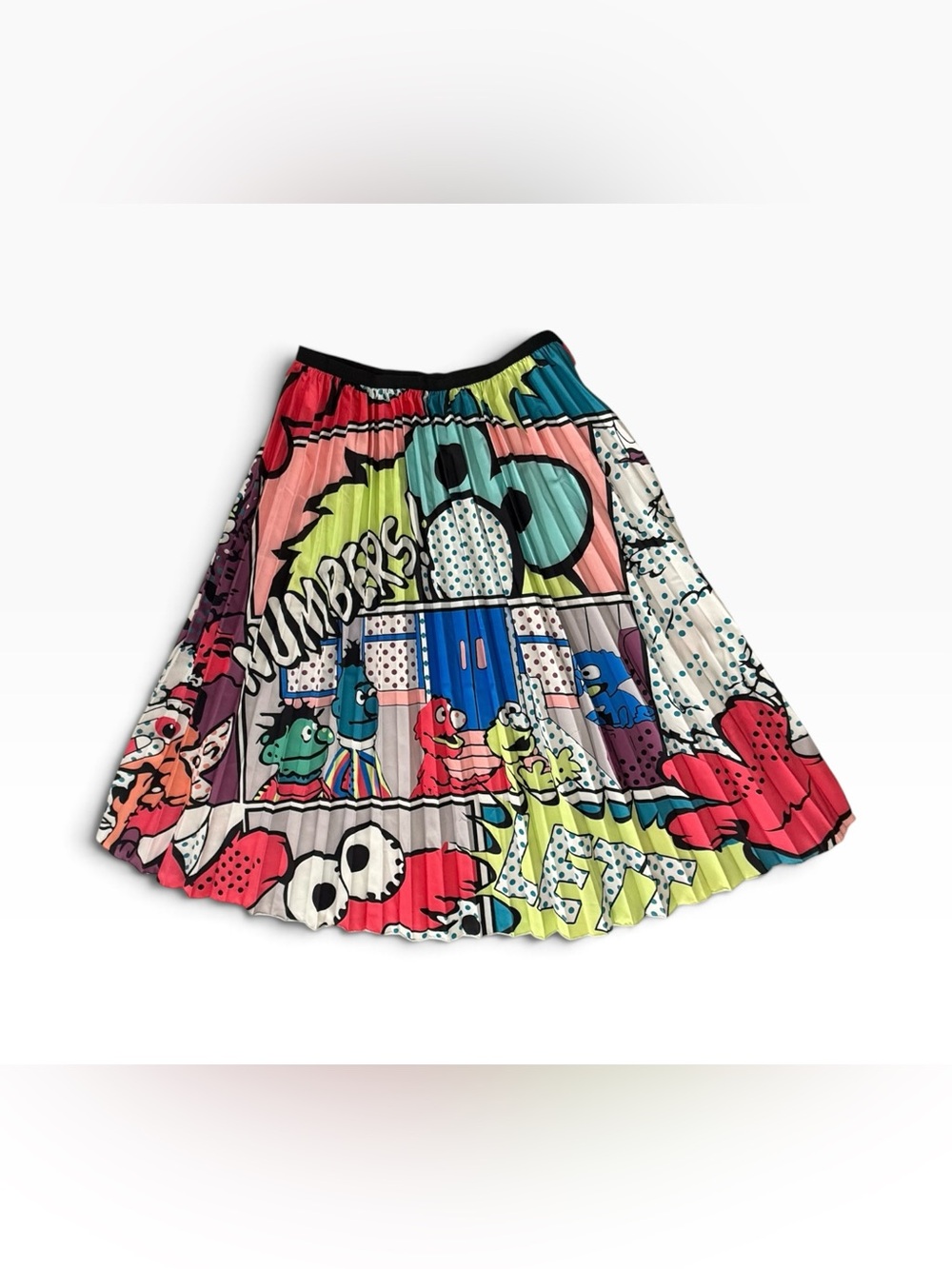 Colorful Cartoon Print, Pleated Skirt.  Size 3XL. Used, great condition.